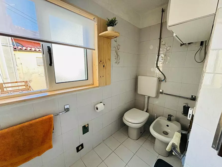 Immagine 23 di Appartamento in vendita  a Livorno