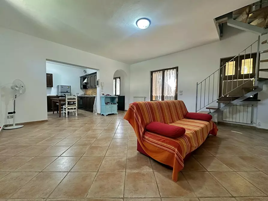 Immagine 1 di Casa bifamiliare in vendita  a Pietrasanta