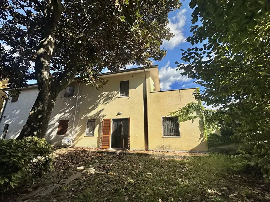 Immagine 31 di Casa bifamiliare in vendita  a Pietrasanta