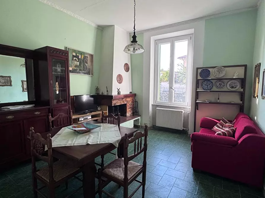 Immagine 8 di Villa in vendita  a Carrara