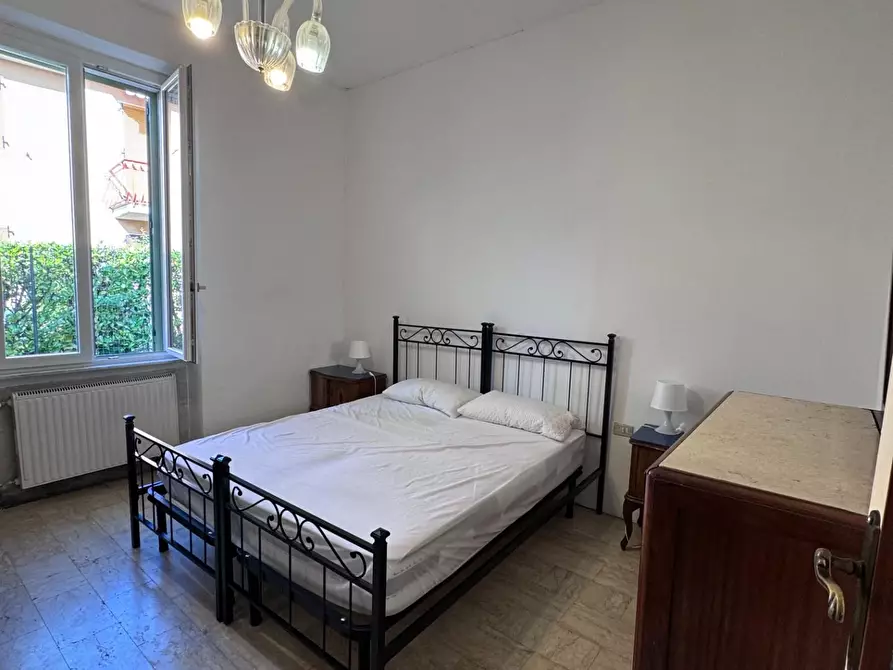 Immagine 19 di Villa in vendita  a Carrara