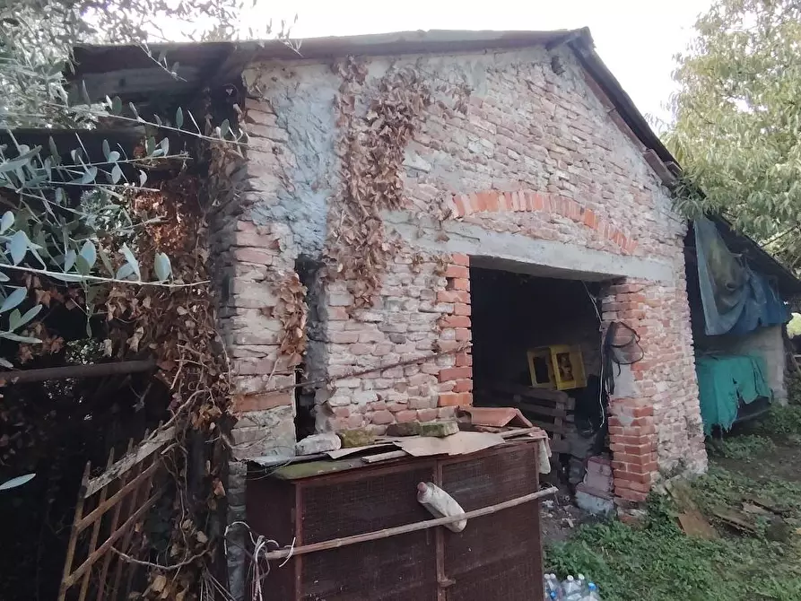 Immagine 7 di Casa indipendente in vendita  a Santa Maria A Monte