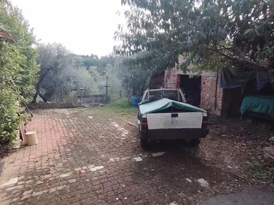 Immagine 5 di Casa indipendente in vendita  a Santa Maria A Monte