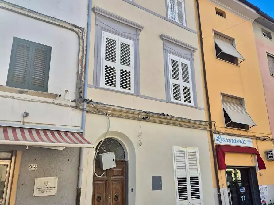 Immagine 9 di Appartamento in vendita  a Pisa