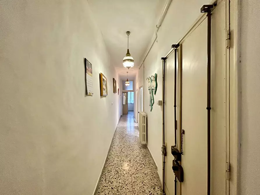 Immagine 10 di Appartamento in affitto  a Siena