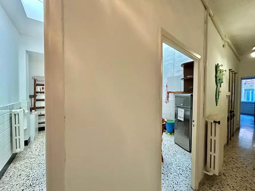 Immagine 12 di Appartamento in affitto  a Siena