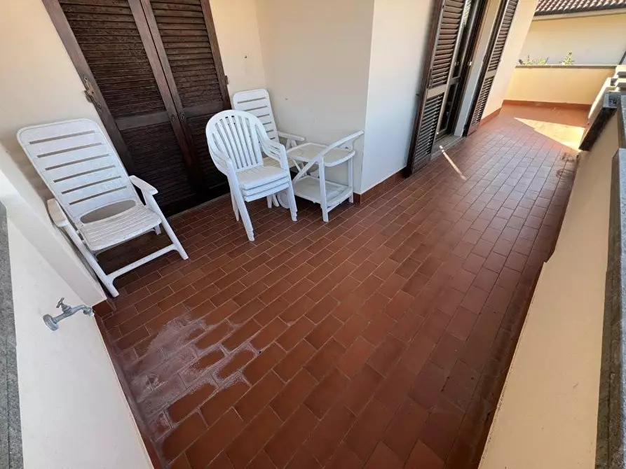 Immagine 12 di Casa bifamiliare in vendita  a Cecina