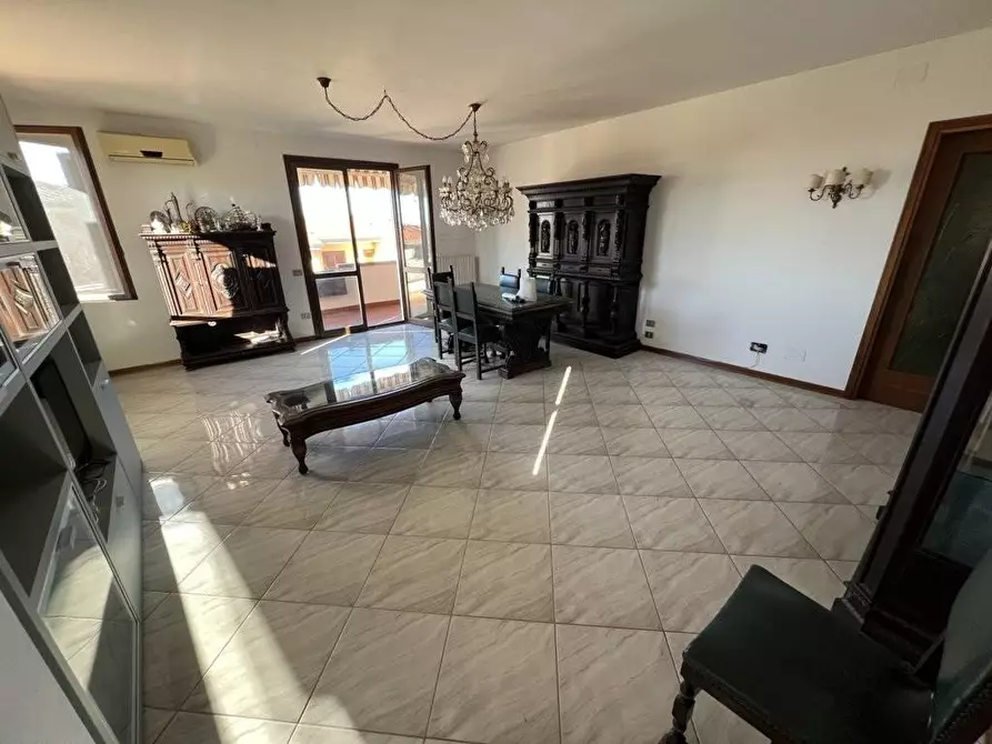 Immagine 10 di Casa bifamiliare in vendita  a Cecina