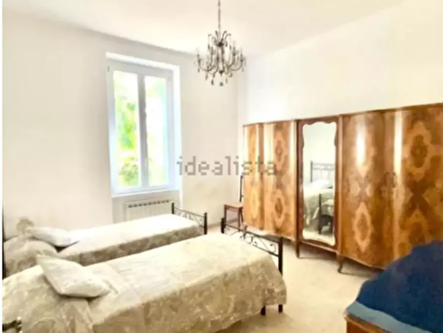 Immagine 28 di Villa in affitto  a Carrara