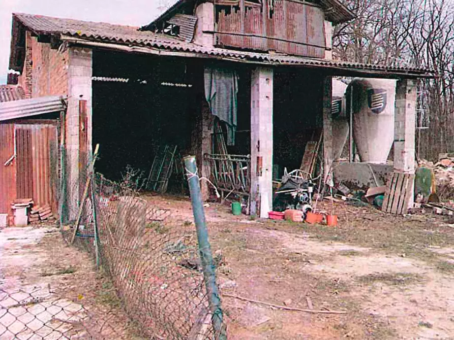 Immagine 5 di Appartamento in vendita  a Garlasco