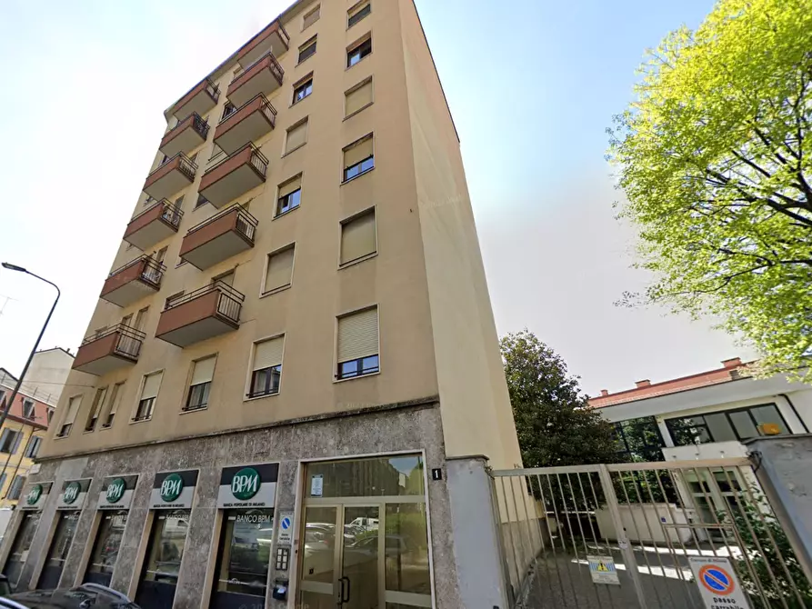 Immagine 2 di Laboratorio in vendita  a Milano