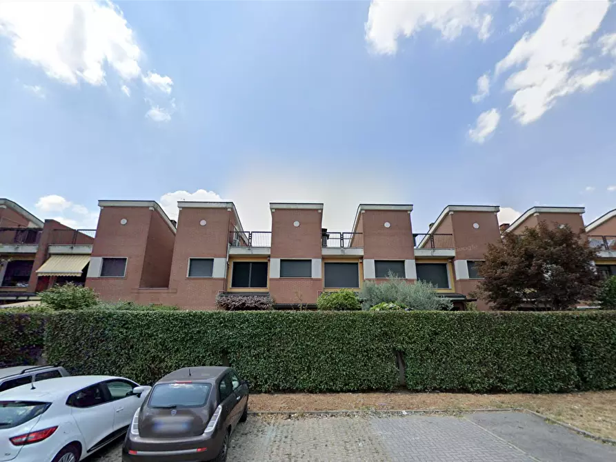 Immagine 2 di Villetta a schiera in vendita  a Bollate