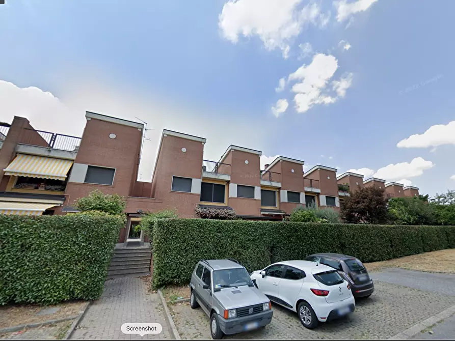 Immagine 1 di Villetta a schiera in vendita  a Bollate