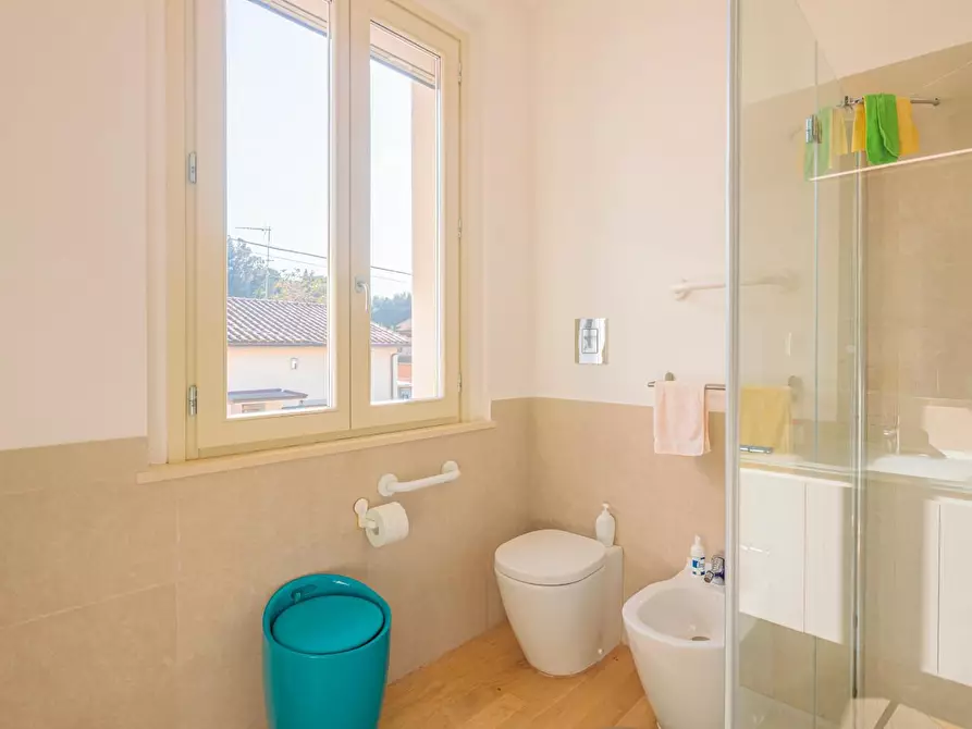 Immagine 21 di Villetta a schiera in vendita  a Cascina