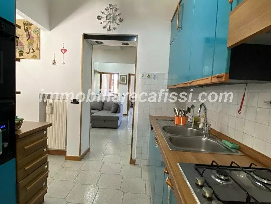 Immagine 8 di Appartamento in vendita  a Prato