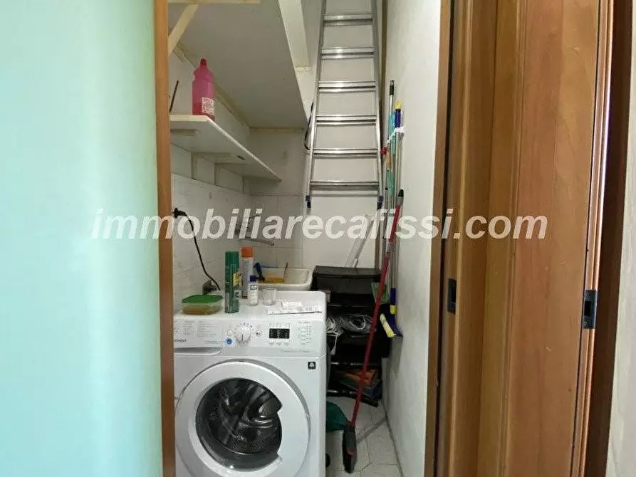 Immagine 11 di Appartamento in vendita  a Prato