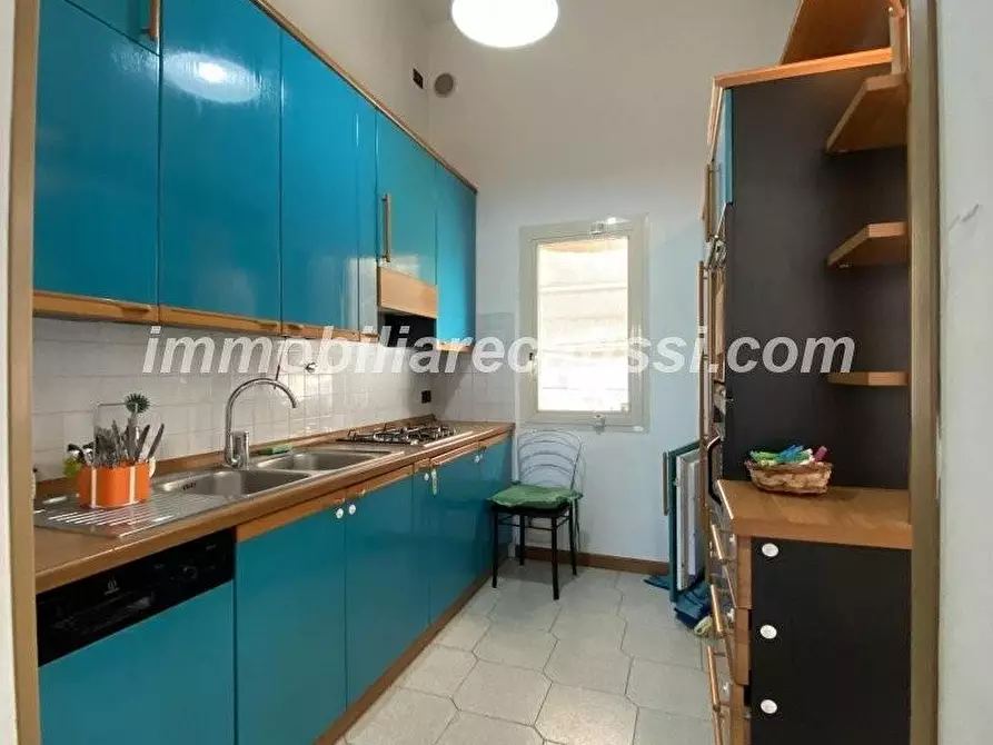 Immagine 7 di Appartamento in vendita  a Prato