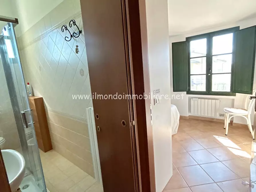 Immagine 12 di Appartamento in vendita  a Castellina Marittima