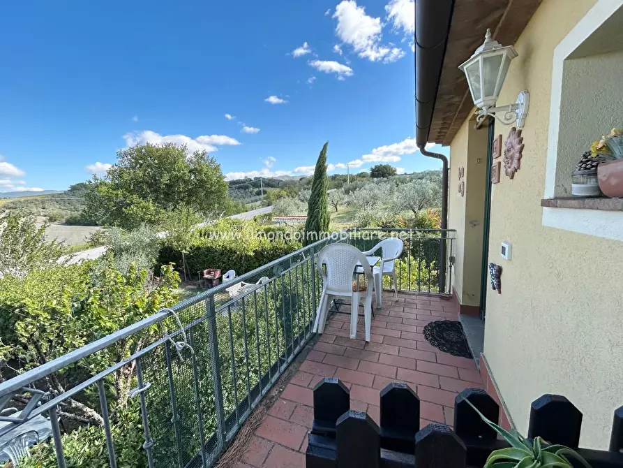 Immagine 1 di Appartamento in vendita  a Castellina Marittima