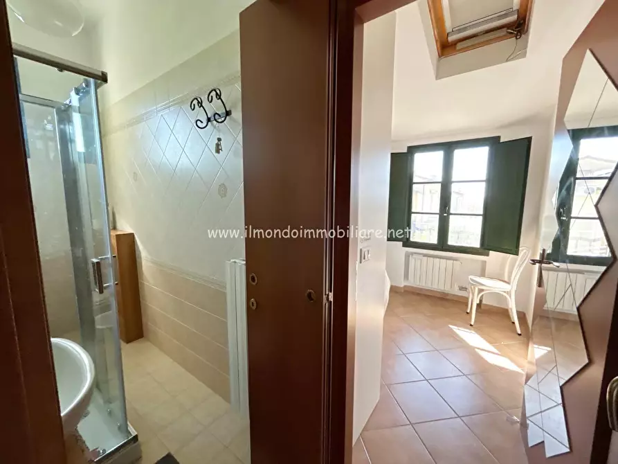 Immagine 13 di Appartamento in vendita  a Castellina Marittima