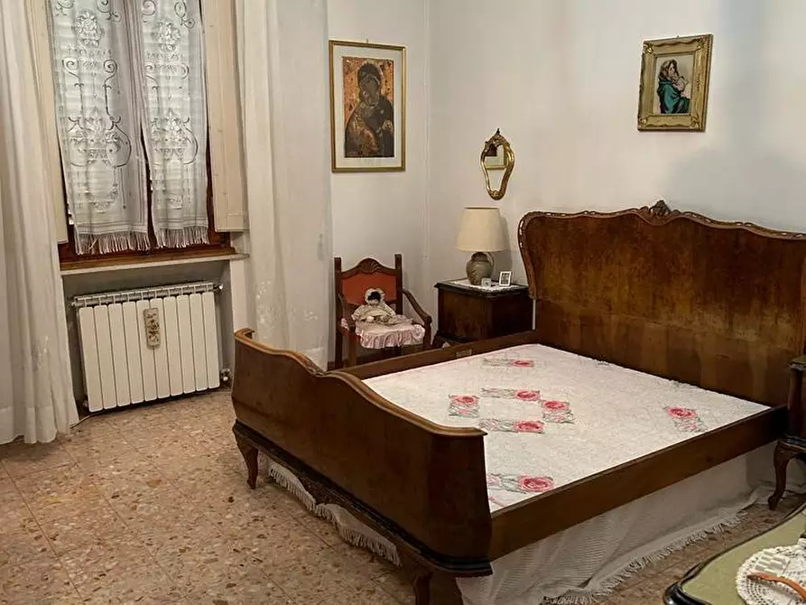Immagine 26 di Casa indipendente in vendita  a Empoli