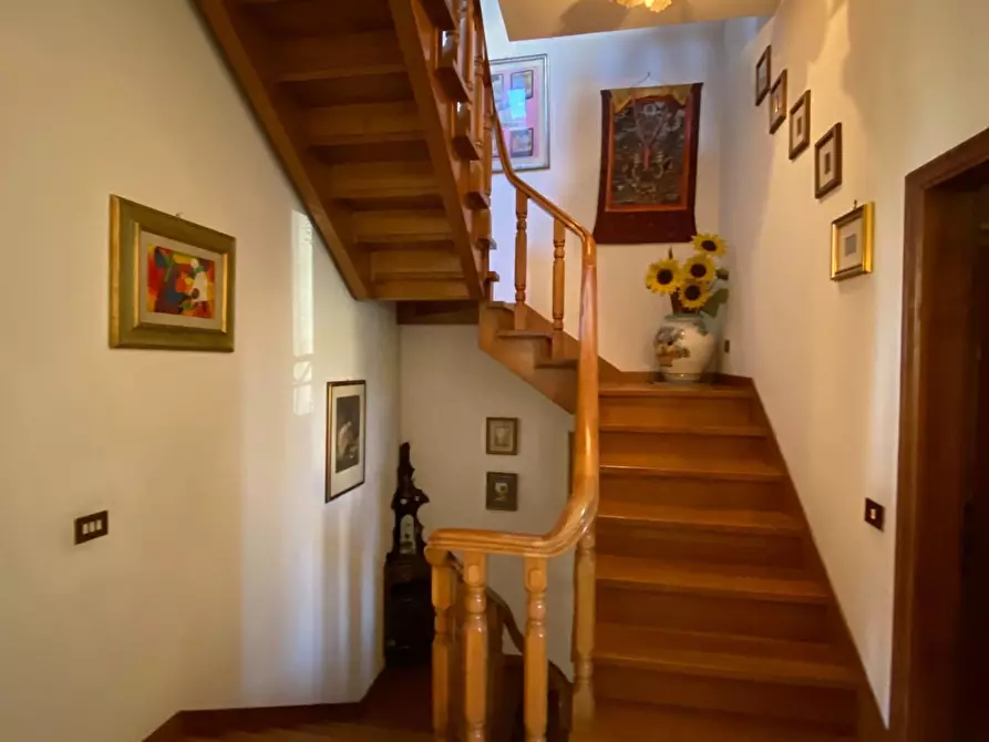 Immagine 18 di Casa indipendente in vendita  a Empoli