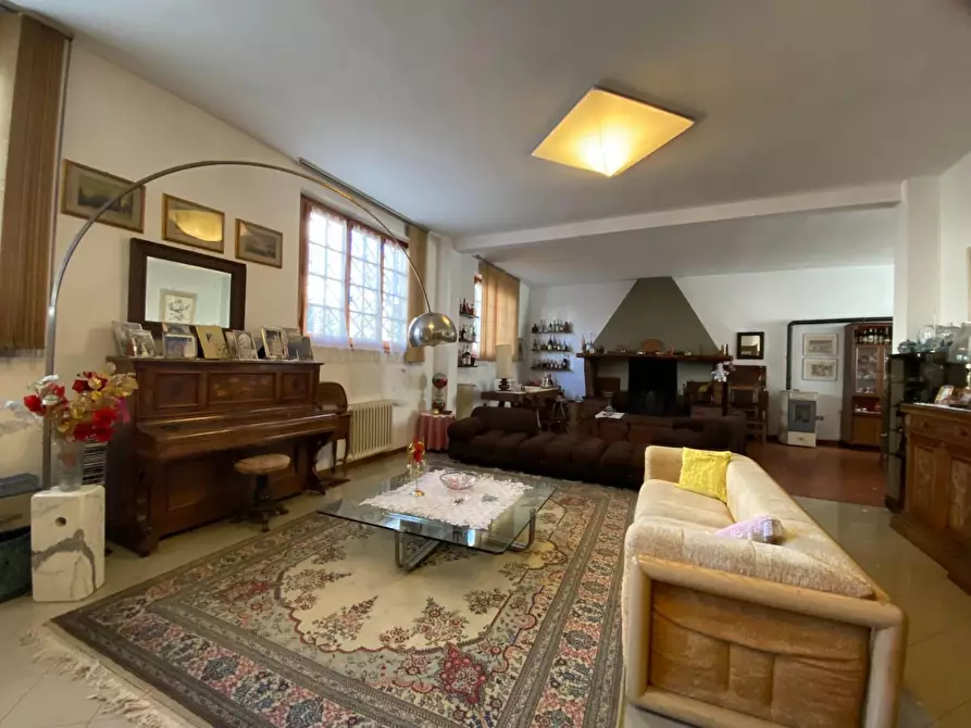 Immagine 10 di Casa indipendente in vendita  a Empoli