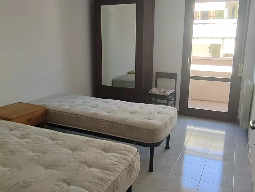 Immagine 11 di Appartamento in affitto  a Carrara