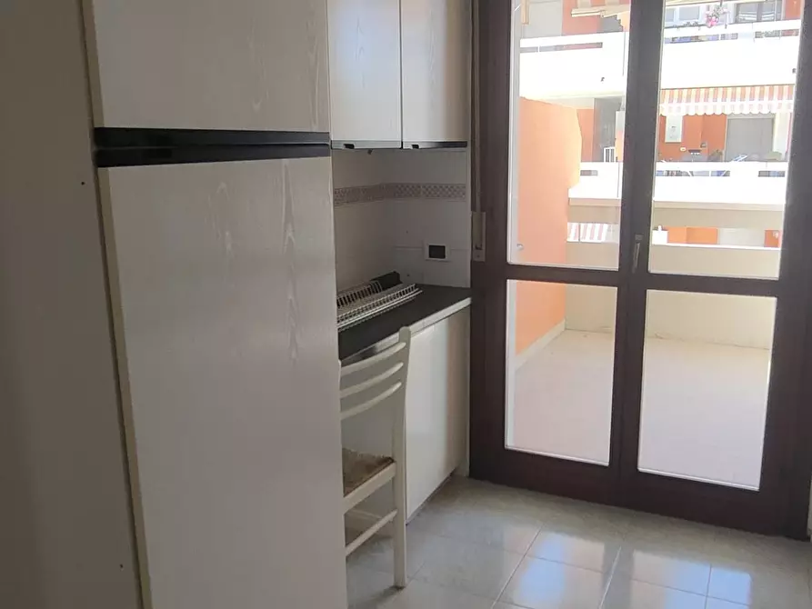 Immagine 2 di Appartamento in affitto  a Carrara