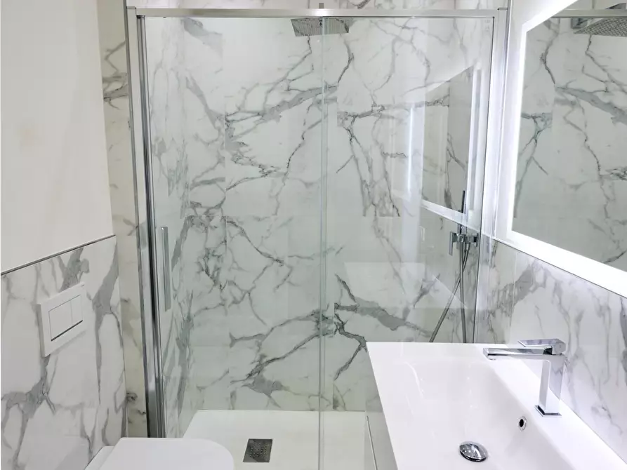 Immagine 9 di Appartamento in vendita  a Empoli