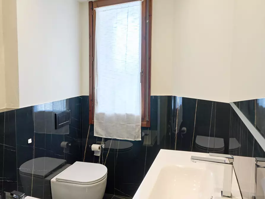 Immagine 10 di Appartamento in vendita  a Empoli