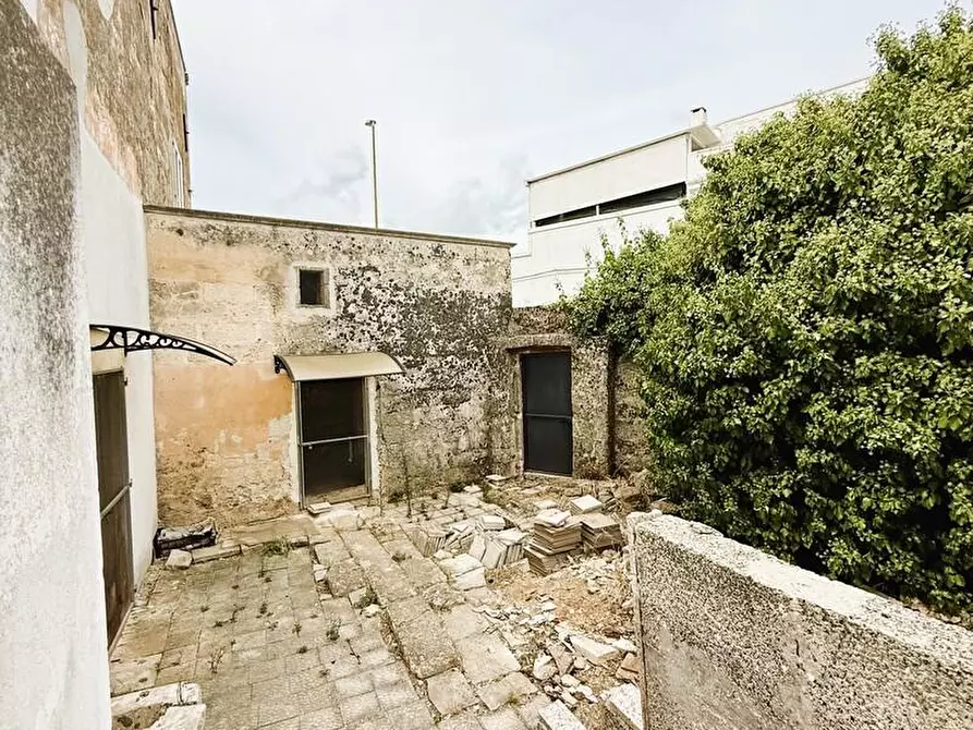 Immagine 34 di Casa indipendente in vendita  a Castrignano Del Capo