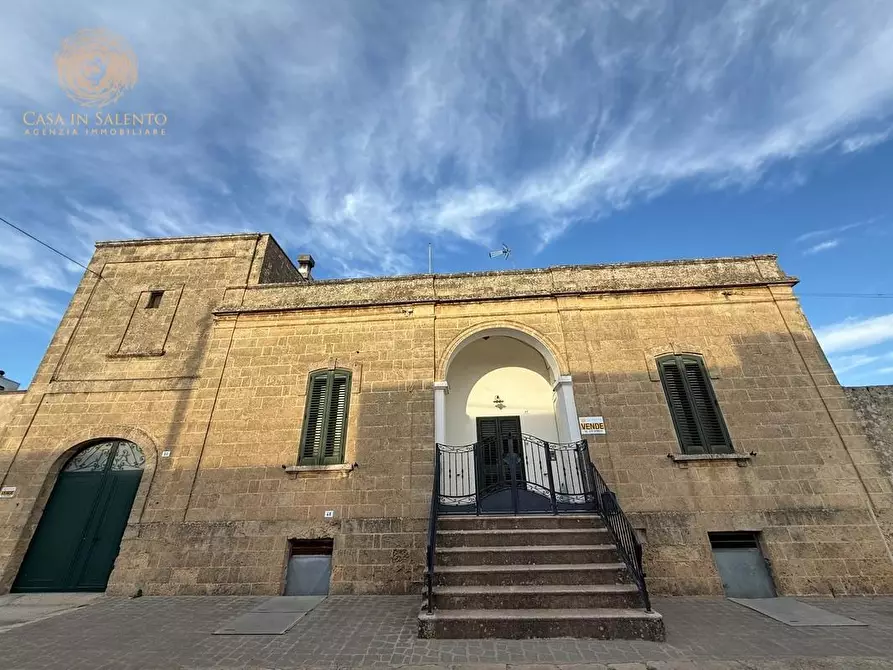 Immagine 2 di Casa indipendente in vendita  a Castrignano Del Capo