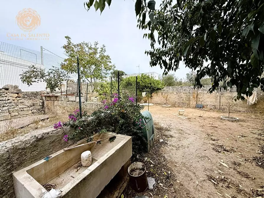 Immagine 28 di Casa indipendente in vendita  a Castrignano Del Capo