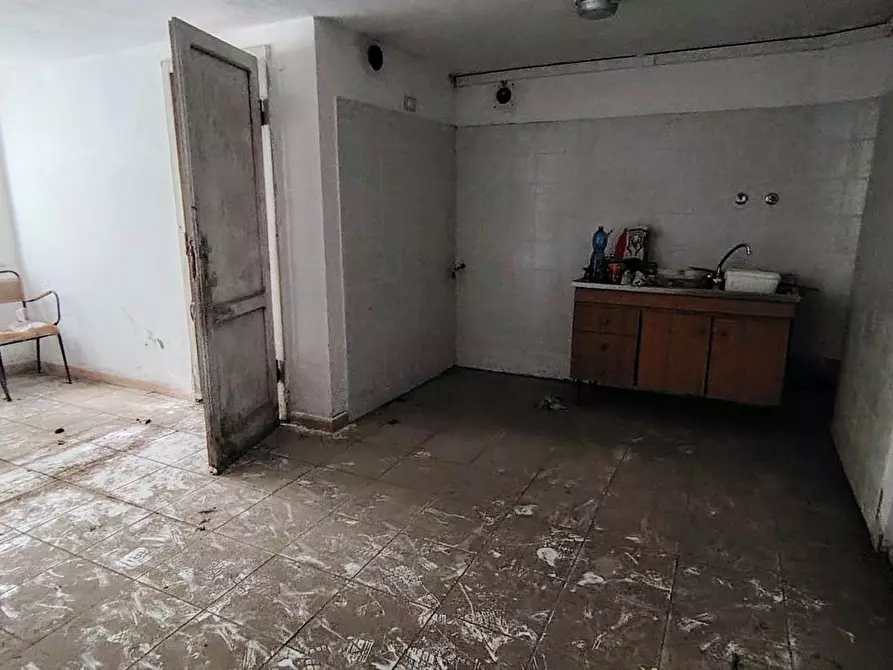 Immagine 19 di Casa indipendente in vendita  a Santa Maria A Monte