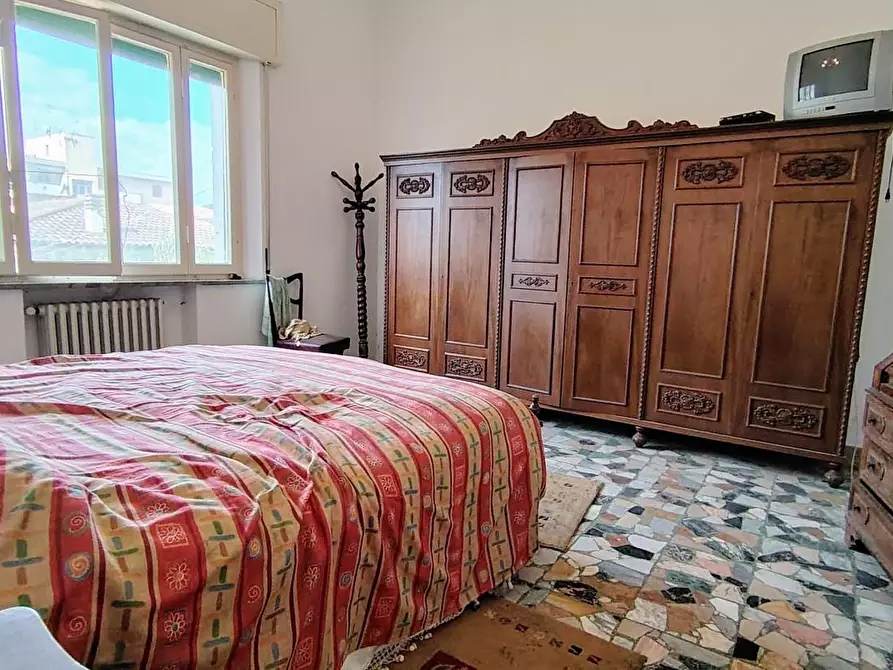 Immagine 12 di Casa indipendente in vendita  a Santa Maria A Monte