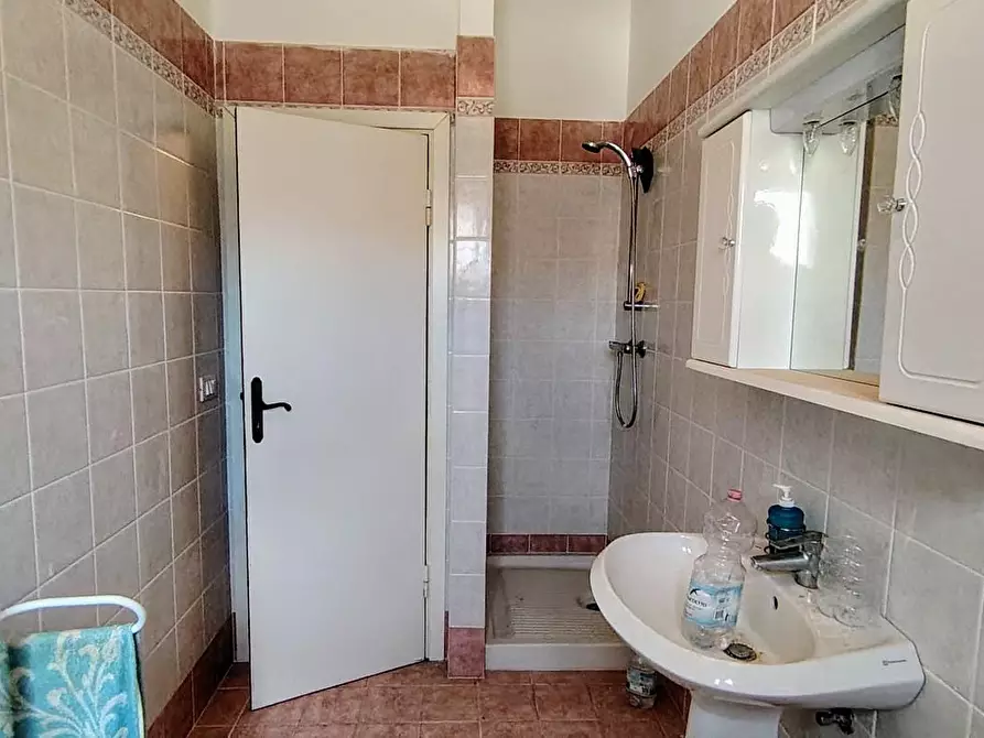 Immagine 17 di Casa indipendente in vendita  a Santa Maria A Monte