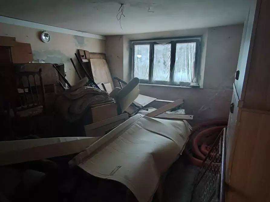 Immagine 22 di Casa indipendente in vendita  a Santa Maria A Monte