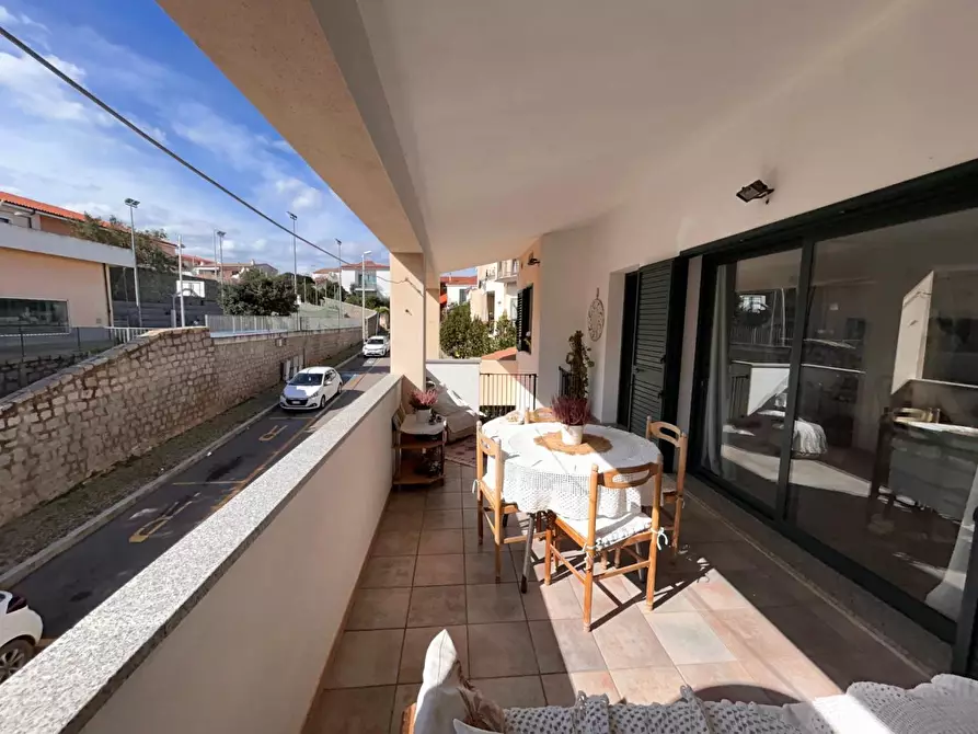 Immagine 4 di Casa semindipendente in vendita  a Palau