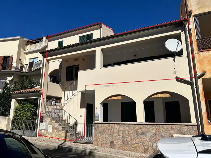 Immagine 1 di Casa semindipendente in vendita  a Palau