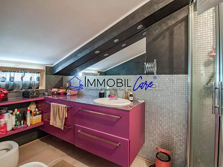 Immagine 25 di Villa in vendita  a Livorno