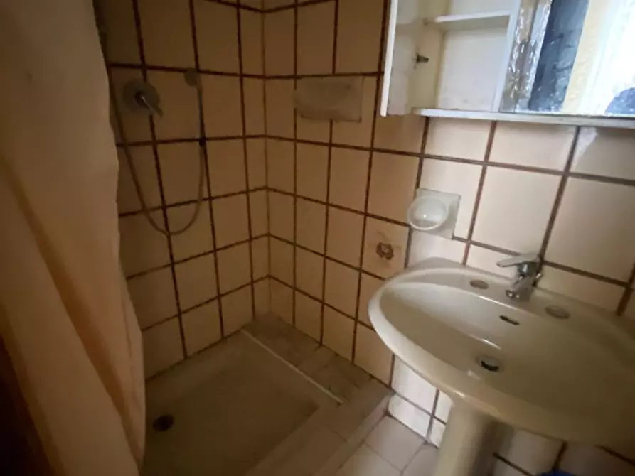 Immagine 1 di Appartamento in vendita  a Reggio Nell'emilia