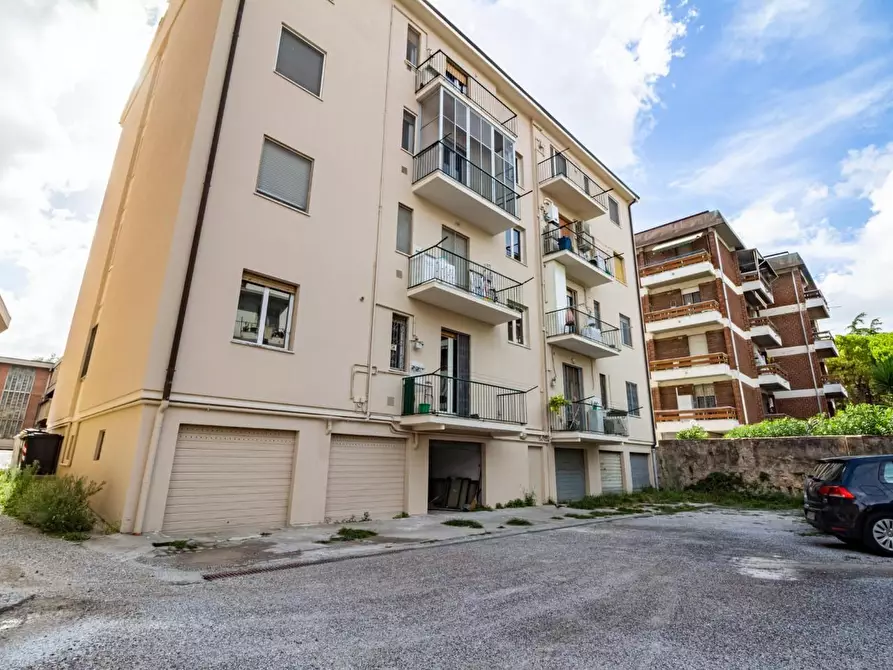 Immagine 28 di Appartamento in vendita  a Pisa