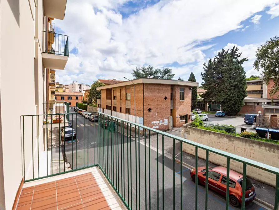 Immagine 11 di Appartamento in vendita  a Pisa