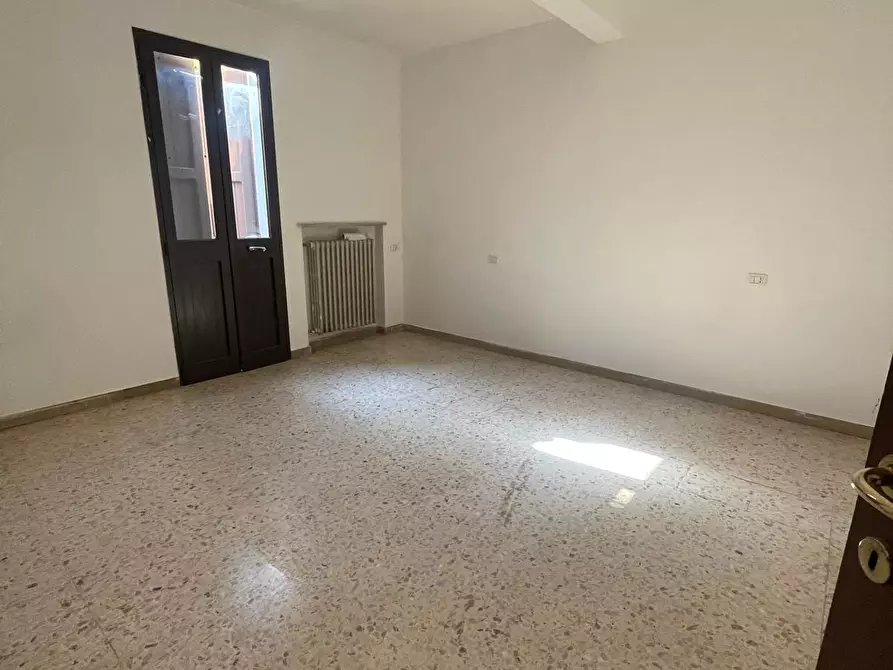 Immagine 1 di Appartamento in vendita  a Reggio Nell'emilia