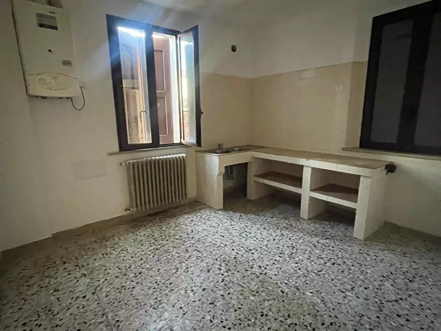 Immagine 10 di Appartamento in vendita  a Reggio Nell'emilia