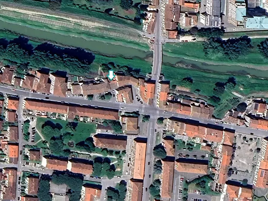 Immagine 2 di Ufficio in vendita  a Pontedera