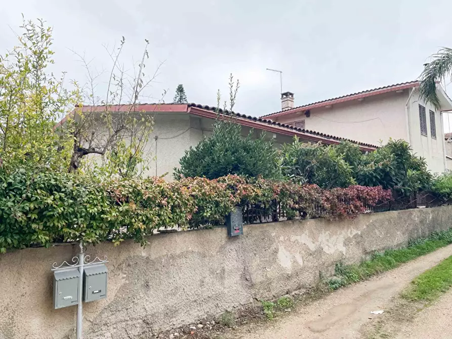 Immagine 28 di Villa in vendita  a Taranto