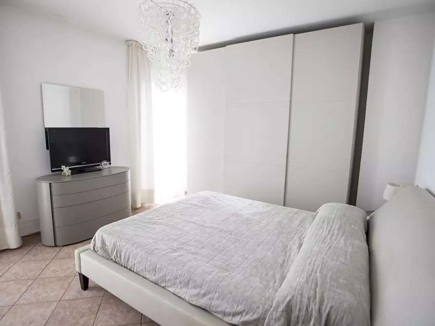 Immagine 19 di Casa bifamiliare in vendita  a San Giuliano Terme