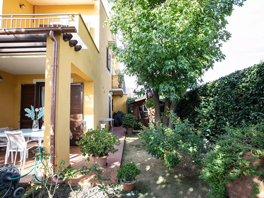 Immagine 30 di Casa bifamiliare in vendita  a San Giuliano Terme